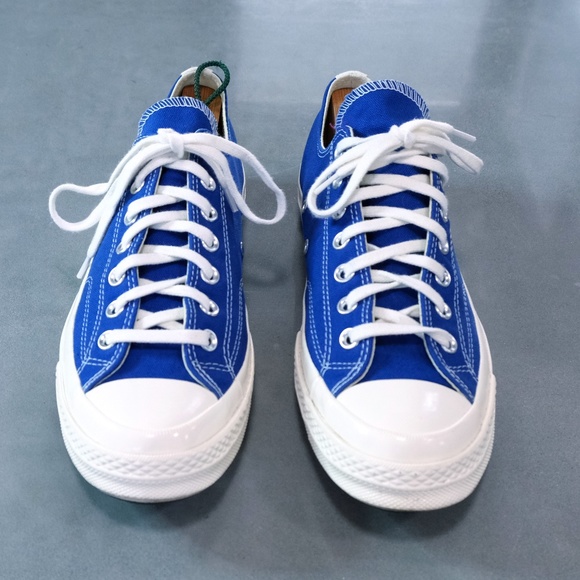 Comme des Garçons PLAY Chuck Taylors - Picture 3 of 8